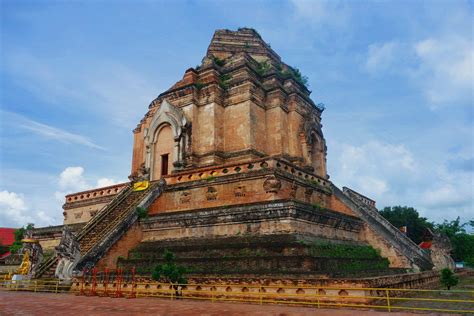 Wat Chedi Luang - Pomnik historii z tajemniczą przeszłością!