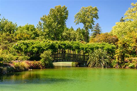 Kuiraku Park: zielony raj z niesamowitymi widokami na wodę!